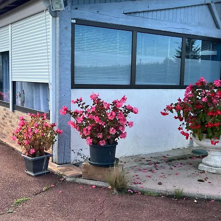 La Ligonne Bed & Breakfast *
