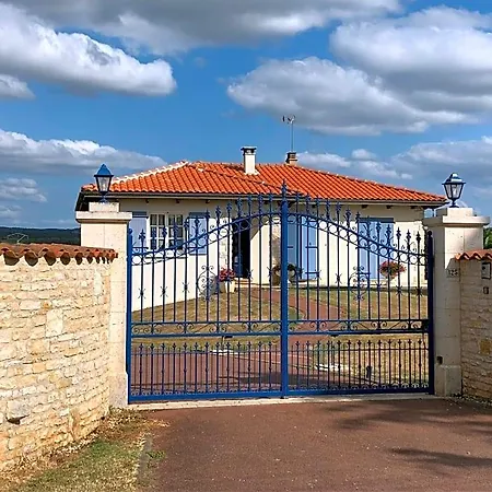 La Ligonne Bed & Breakfast 3*
